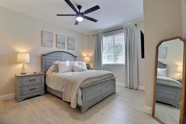 11781 St Andrews Place 107, Wellington, FL 33414