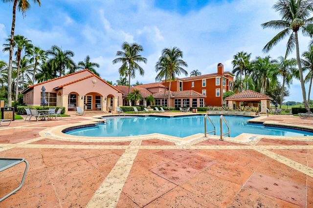 11781 St Andrews Place 107, Wellington, FL 33414
