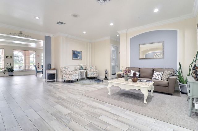 11781 St Andrews Place 107, Wellington, FL 33414