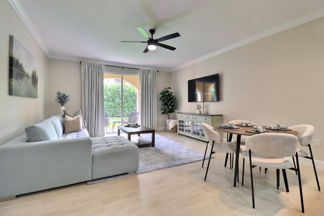 11781 St Andrews Place 107, Wellington, FL 33414
