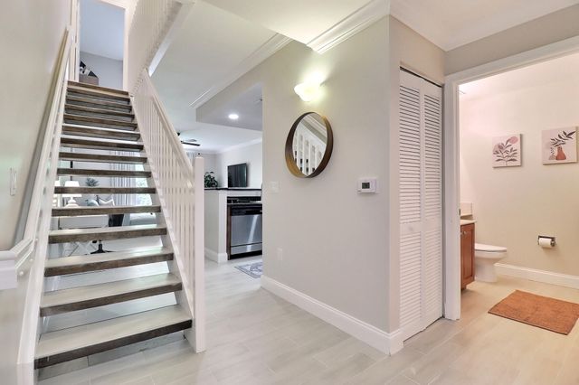 11781 St Andrews Place 107, Wellington, FL 33414