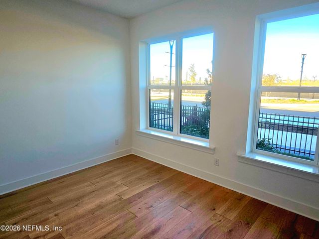 2018 PRUDENTIAL Drive, Jacksonville, FL 32207