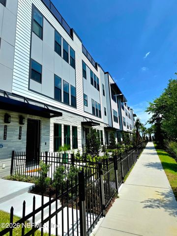 2018 PRUDENTIAL Drive, Jacksonville, FL 32207