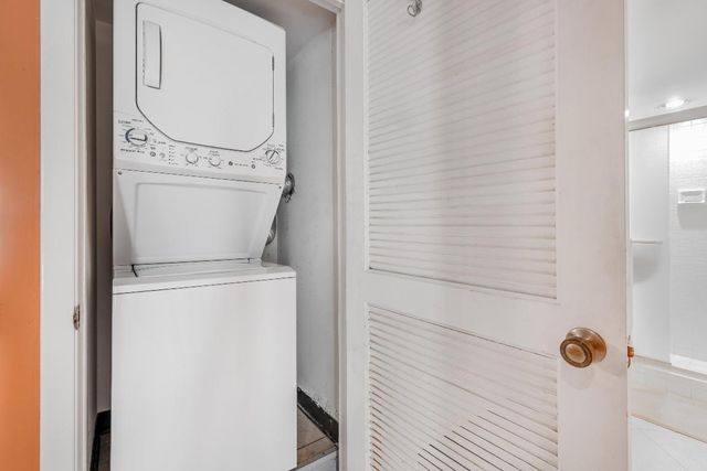 7689 Glendevon Lane 1807, Delray Beach, FL 33446