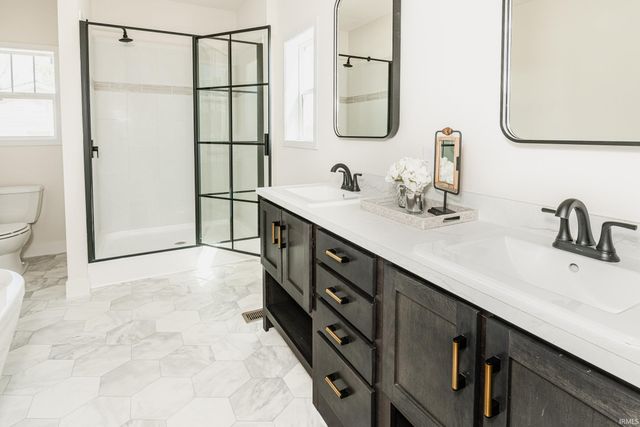 2521 S Banta Avenue, Bloomington, IN 47403