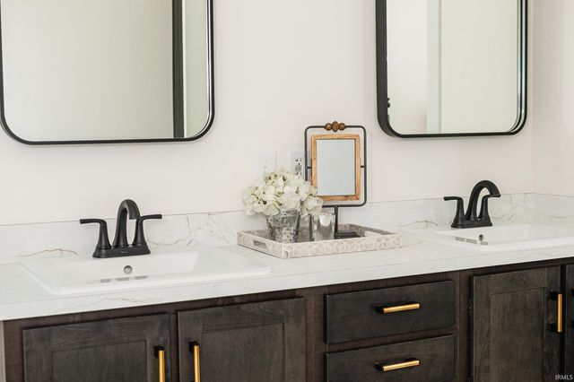 2521 S Banta Avenue, Bloomington, IN 47403