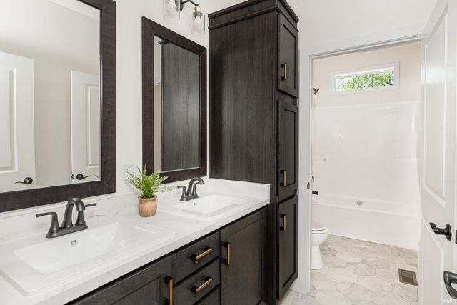 2521 S Banta Avenue, Bloomington, IN 47403