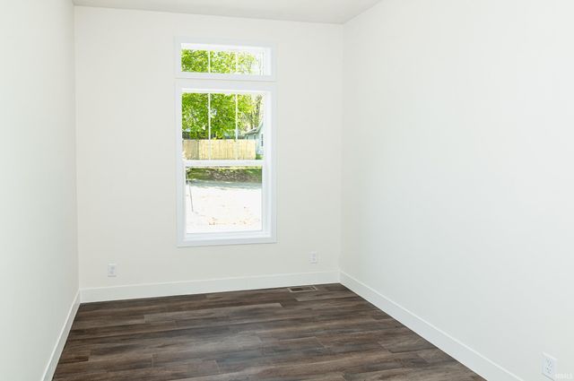 2521 S Banta Avenue, Bloomington, IN 47403