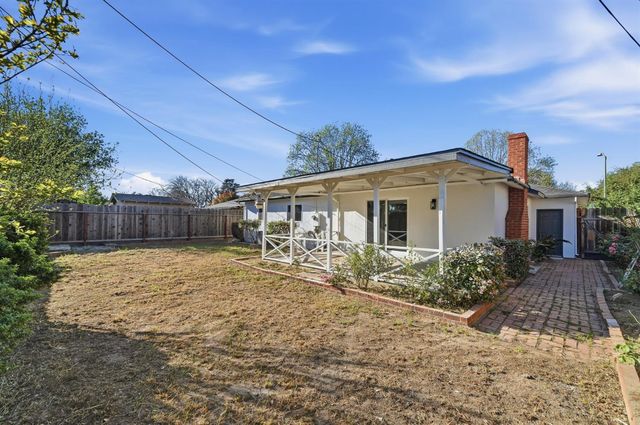 1626 Vicksburg St, Modesto, CA 95351