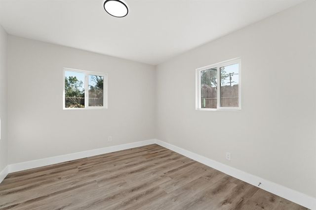 1626 Vicksburg St, Modesto, CA 95351