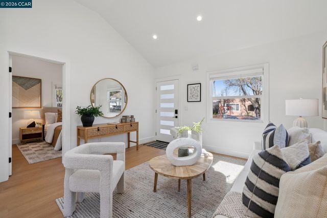 1612 Carleton Street, Berkeley, CA 94703