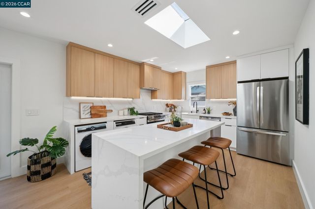 1612 Carleton Street, Berkeley, CA 94703