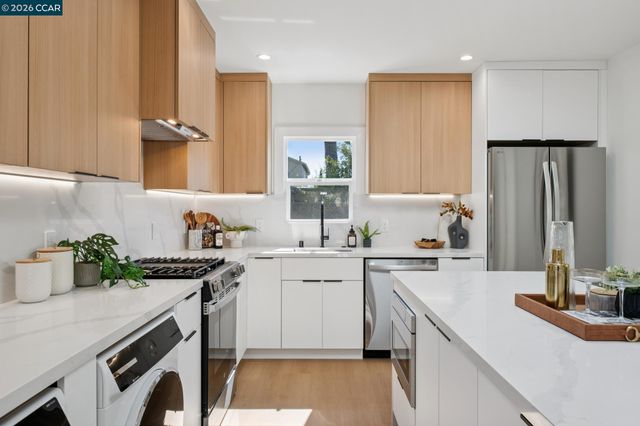 1612 Carleton Street, Berkeley, CA 94703