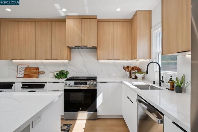 1612 Carleton Street, Berkeley, CA 94703