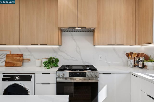 1612 Carleton Street, Berkeley, CA 94703