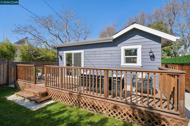 1612 Carleton Street, Berkeley, CA 94703