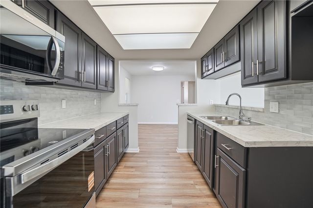 1337 Heatherdale Drive, Kettering, OH 45429