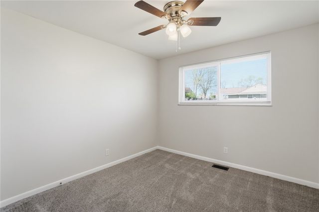 1337 Heatherdale Drive, Kettering, OH 45429