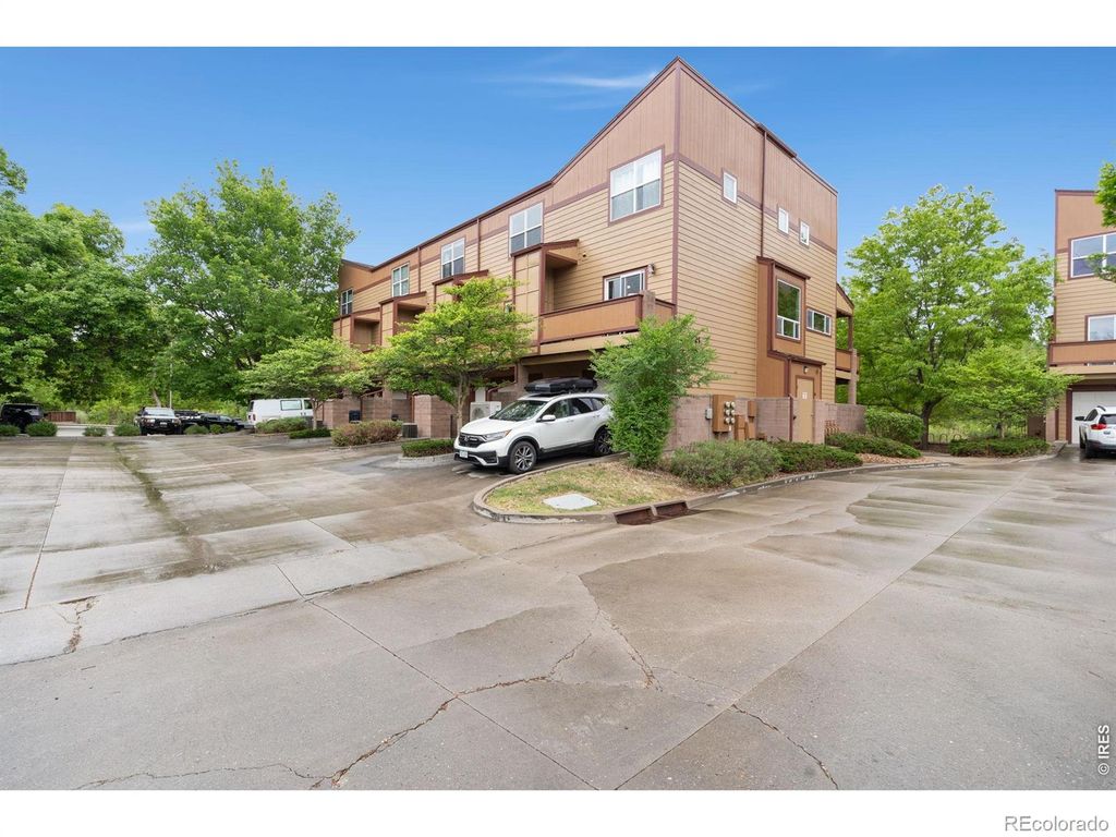1221 E Prospect Road 3, Fort Collins, CO 80525