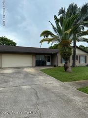 1105 Santa Cruz Avenue, Titusville, FL 32780