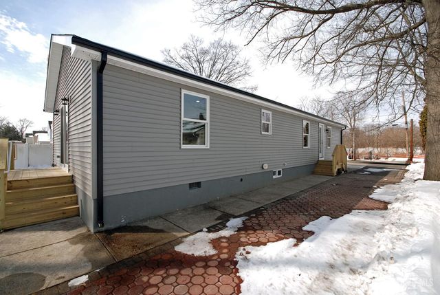 824 Drake Avenue, Middlesex, NJ 08846