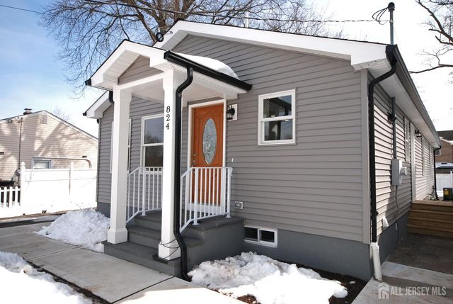 824 Drake Avenue, Middlesex, NJ 08846