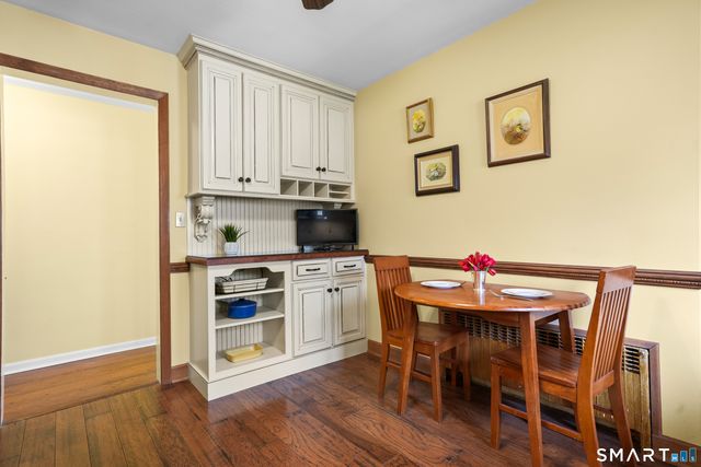 4 Apple Blossom Lane, Danbury, CT 06811