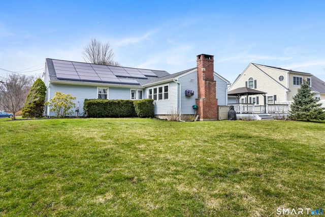 4 Apple Blossom Lane, Danbury, CT 06811