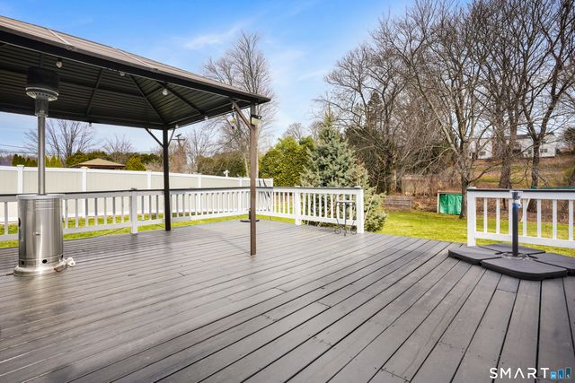 4 Apple Blossom Lane, Danbury, CT 06811