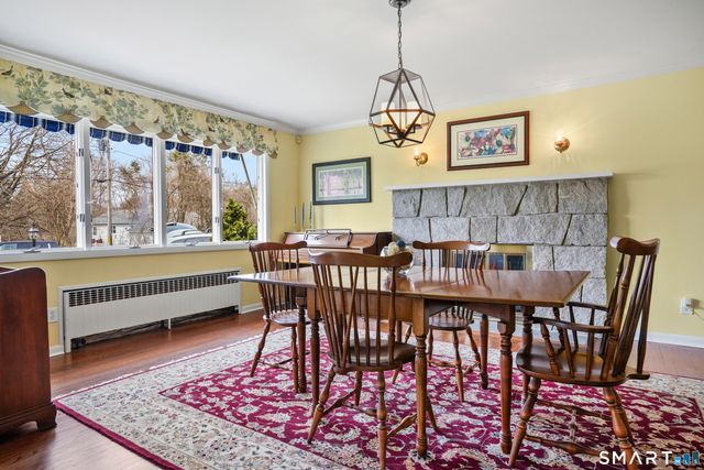 4 Apple Blossom Lane, Danbury, CT 06811