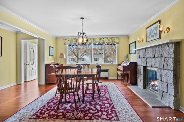 4 Apple Blossom Lane, Danbury, CT 06811