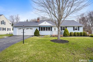 4 Apple Blossom Lane, Danbury, CT 06811