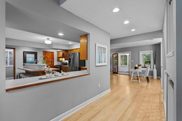 71 Fir Street, Mahtomedi, MN 55115