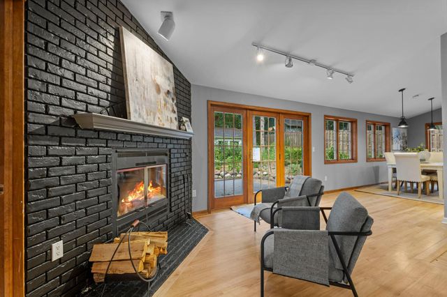 71 Fir Street, Mahtomedi, MN 55115