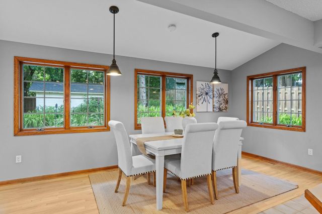 71 Fir Street, Mahtomedi, MN 55115