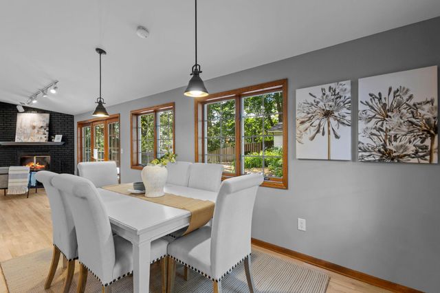 71 Fir Street, Mahtomedi, MN 55115