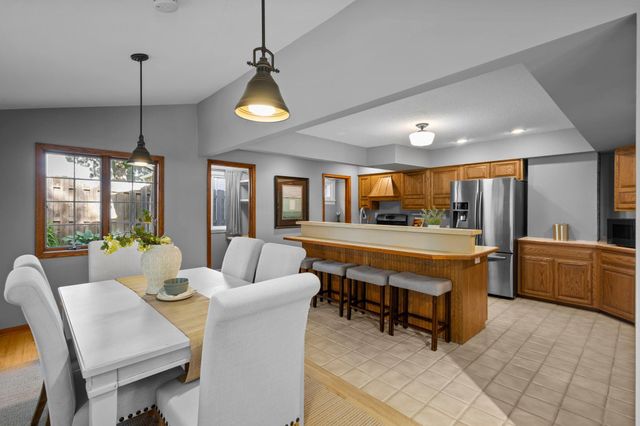 71 Fir Street, Mahtomedi, MN 55115