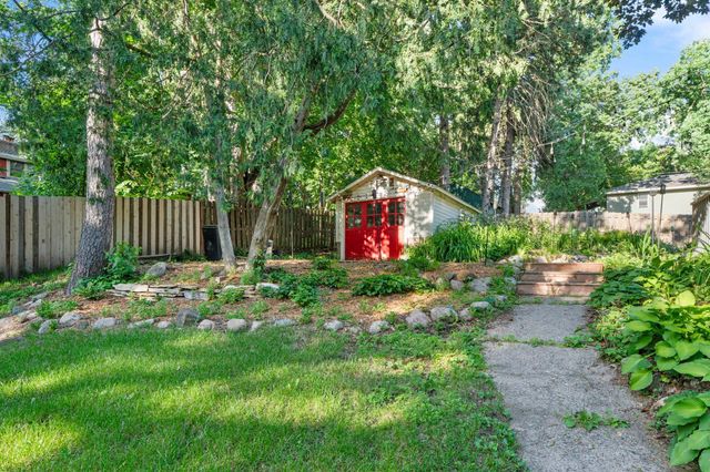 71 Fir Street, Mahtomedi, MN 55115