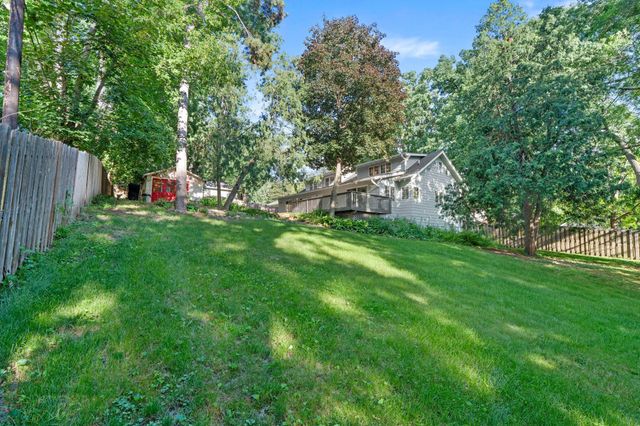 71 Fir Street, Mahtomedi, MN 55115