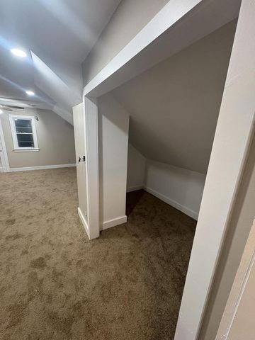 2831 N 46th STREET, Milwaukee, WI 53210