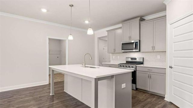 219 Parnassus Avenue, Locust Grove, GA 30248