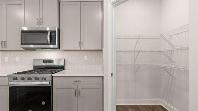 219 Parnassus Avenue, Locust Grove, GA 30248