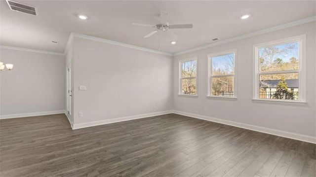 219 Parnassus Avenue, Locust Grove, GA 30248