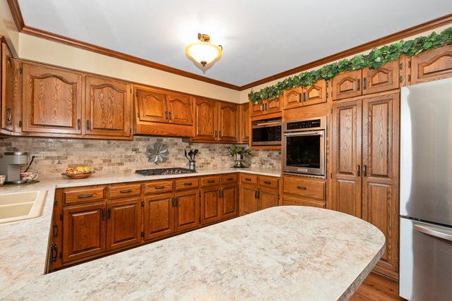 19243 Bernadine Street, Lansing, IL 60438