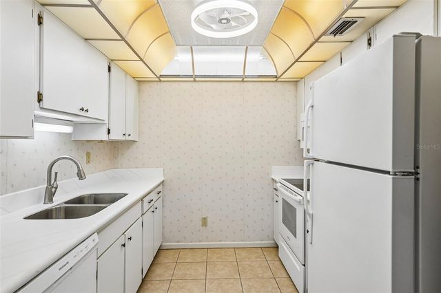 1902 DANDRIDGE STREET 29, Sun City Center, FL 33573
