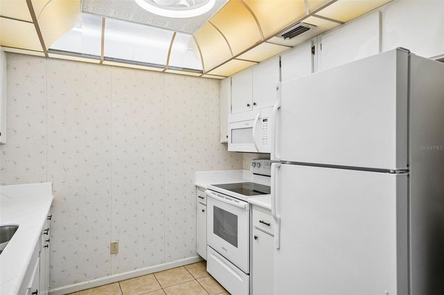 1902 DANDRIDGE STREET 29, Sun City Center, FL 33573