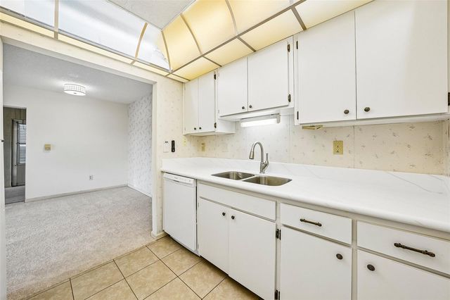 1902 DANDRIDGE STREET 29, Sun City Center, FL 33573