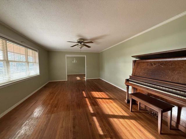 604 W Camelia Street, Geneva, AL 36340