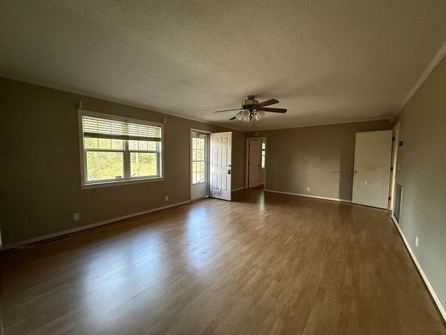 604 W Camelia Street, Geneva, AL 36340