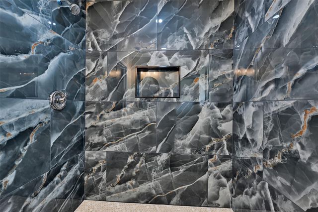 8931 Blankenship Drive, Houston, TX 77080